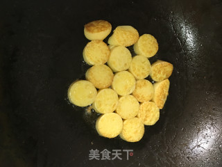 咖喱玉子豆腐虾仁的做法步骤：3