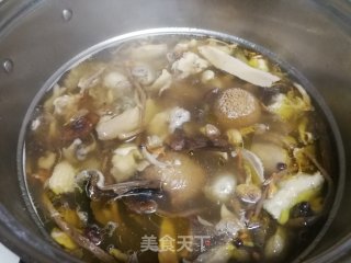 十菌土鸡汤的做法步骤：12