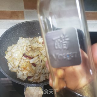 酸辣圆白菜的做法步骤：4