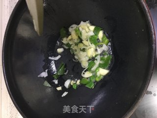 娃娃菜烧鸭血的做法步骤：5