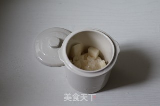 银耳雪梨汤的做法步骤：2