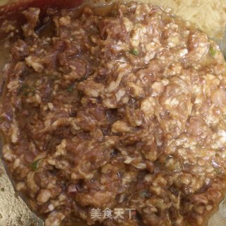 三鲜馅水饺的做法步骤：2