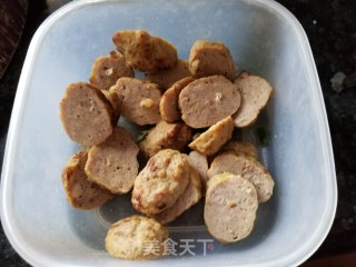 鸡肉丸炒四季豆的做法步骤：1