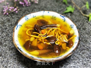 鸡枞菌虫草花汤的做法步骤：11