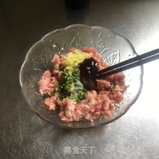 煎蛋饺的做法步骤：1