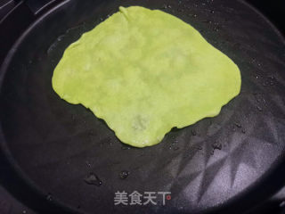 菠菜鸡蛋饼的做法步骤：5