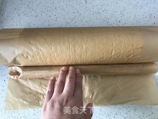 黑芝麻核桃蛋糕卷的做法步骤：18