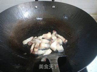 土豆烧五花肉的做法步骤：3