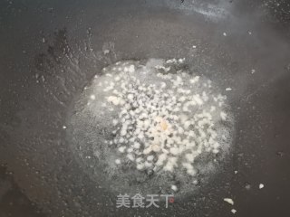 荷兰豆炒腊肠的做法步骤：5