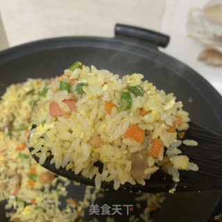 粒粒分明的五彩炒饭????的做法步骤：4