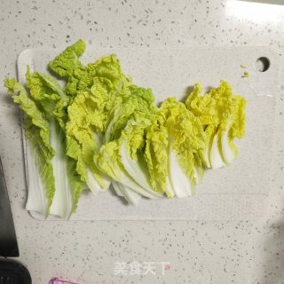 蒜蓉粉丝娃娃菜蒸虾的做法步骤：1