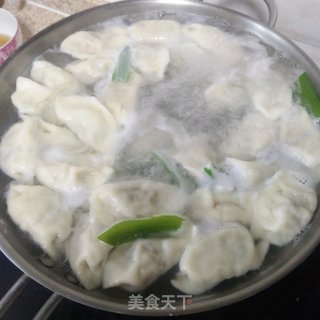 槐花猪肉水饺的做法步骤：15