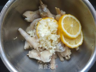 网红美食百香果柠檬鸡爪的做法步骤：10