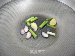 “ 肉类 ”红烧翅根土豆的做法步骤：5