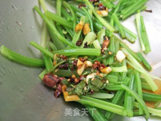 凉拌芹菜的做法步骤：5