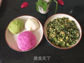 彩色饺子的做法步骤：1