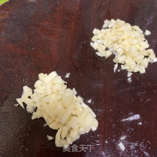 上汤豆泡豆苗的做法步骤：6