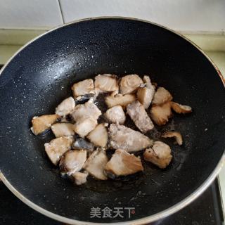 蒜苔烧鲅鱼的做法步骤：3