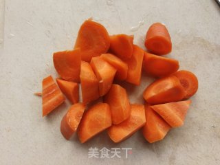 胡萝卜香菇土豆炖鸡腿的做法步骤：5