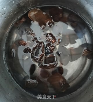 黄瓜拌木耳的做法步骤：4