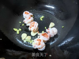 黄瓜木耳炒虾仁的做法步骤：8