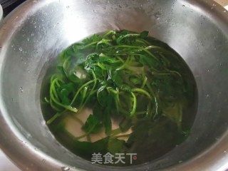 陈醋菠菜花生米的做法步骤：5