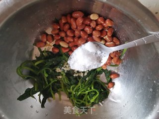 陈醋菠菜花生米的做法步骤：7