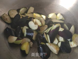 家常炖茄子土豆的做法步骤：3