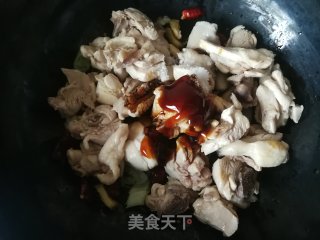 胡萝卜山药炖鸡腿的做法步骤：7