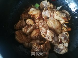 胡萝卜山药炖鸡腿的做法步骤：8