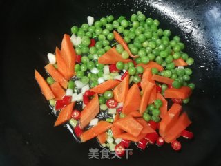 胡萝卜豌豆咖喱鸡排的做法步骤：10