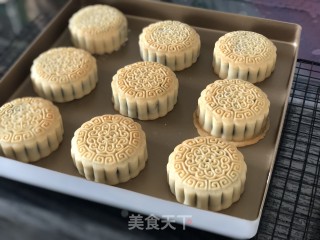 广式月饼（黑芝麻）的做法步骤：15