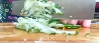 素炒炒饼的做法步骤：1