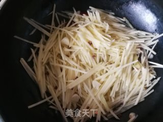 麻辣土豆丝的做法步骤：5