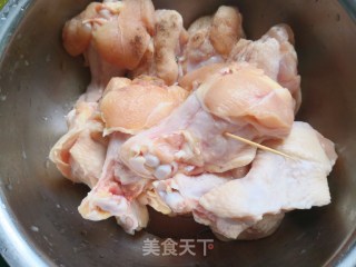 红烧鸡腿的做法步骤：1