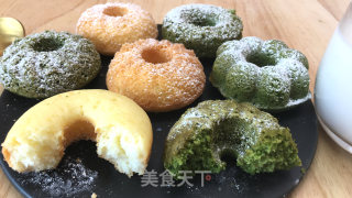 甜甜圈小蛋糕，超简单小甜品，泡牛奶后吃味道更好哦。的做法步骤：13