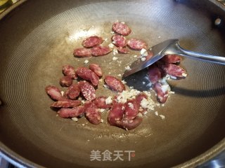 腊肠海鲜菇炒芦笋的做法步骤：6