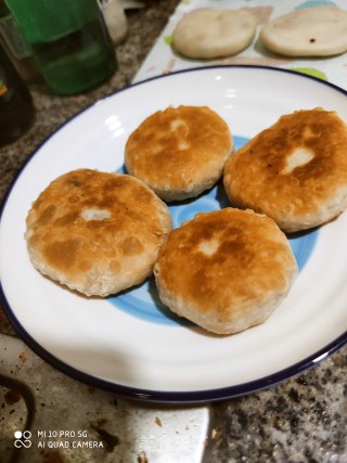 梅干菜烧肉烧饼的做法步骤：14