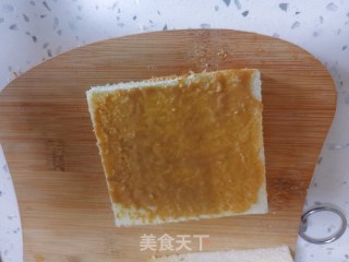 鸡蛋火腿三明治的做法步骤：4