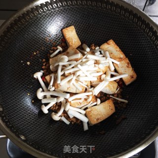 白玉菇烧豆腐的做法步骤：5