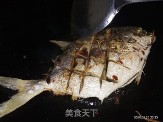 香煎金鲳鱼的做法步骤：10