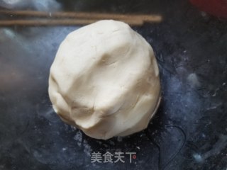 栗子蛋黄酥的做法步骤：2