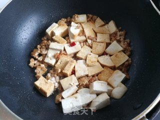 家常肉末豆腐的做法步骤：4