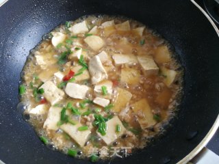 家常肉末豆腐的做法步骤：6