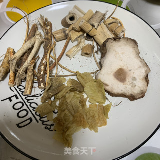 儿童消化健脾汤的做法步骤：1