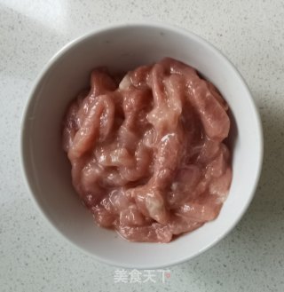 黄花菜木耳炒肉丝的做法步骤：4