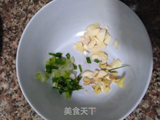 虾皮炒冬瓜的做法步骤：3