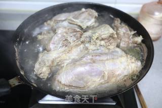 电饭煲卤牛腱子的做法步骤：4