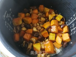 鸡腿香菇南瓜焖饭的做法步骤：9