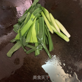 香干炒腊肉的做法步骤：4